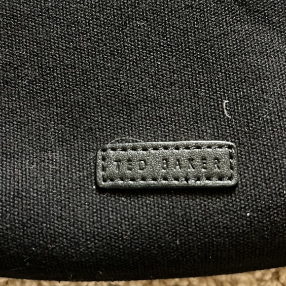 Barely used, well kept, canvas Ted Baker wristlet - Picture 3 of 4